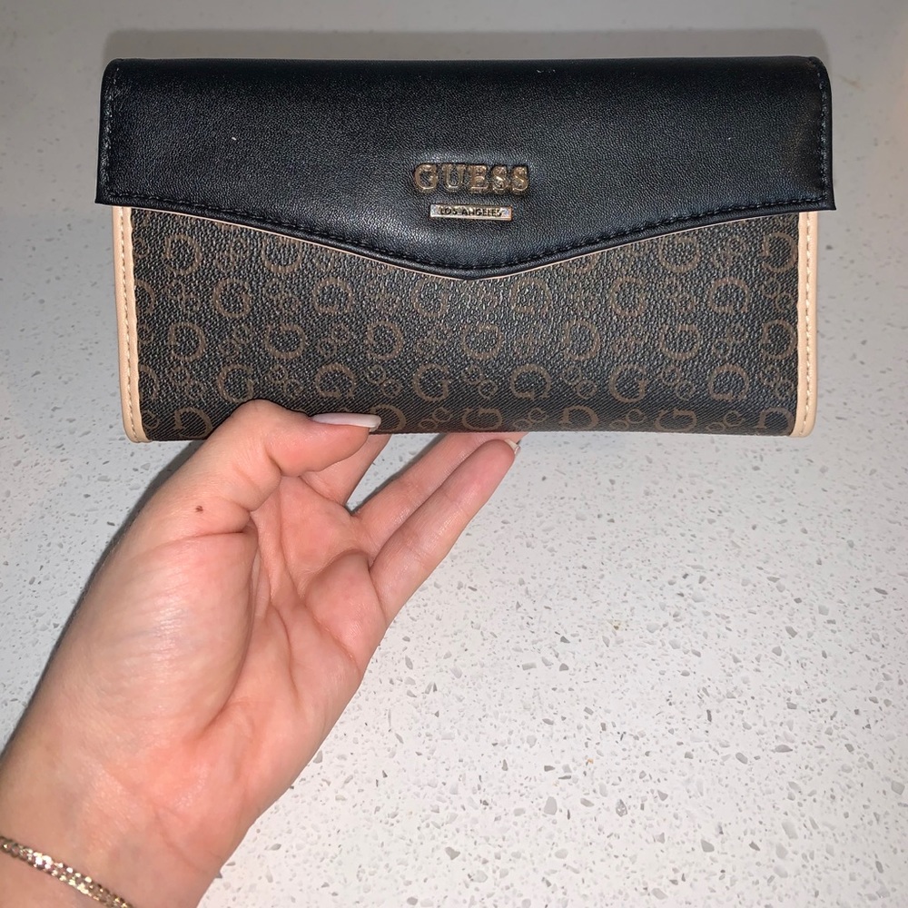 Guess Wallet
